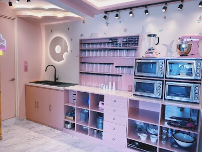 little cooking studio